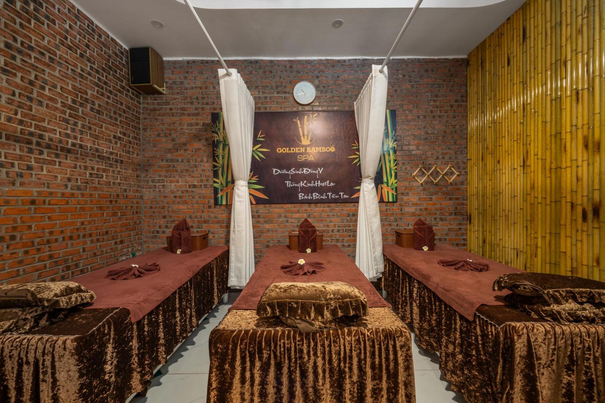 Hoi An Golden Bamboo An Bang Beach Villa & Spa Buitenkant foto