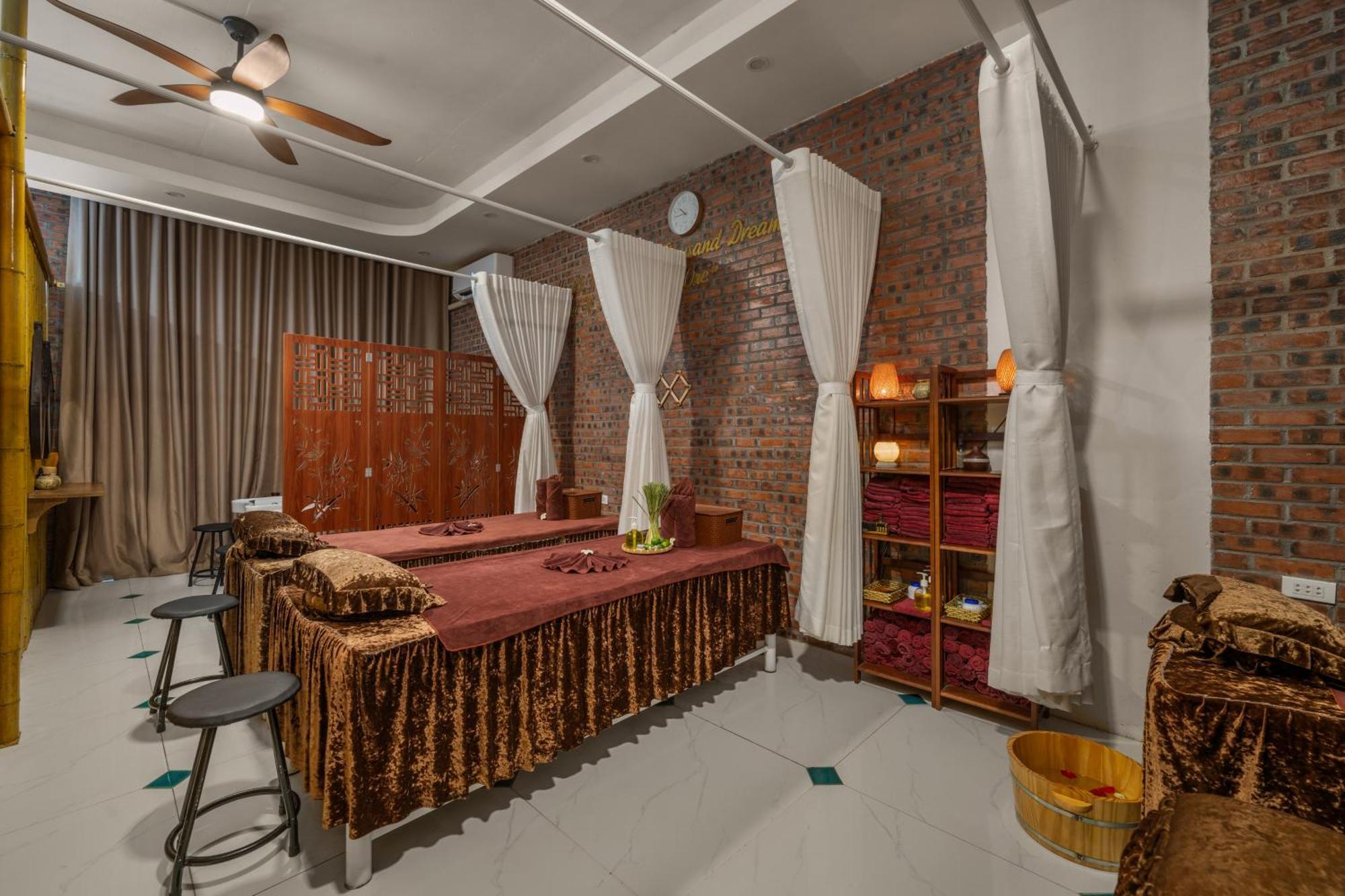 Hoi An Golden Bamboo An Bang Beach Villa & Spa Buitenkant foto